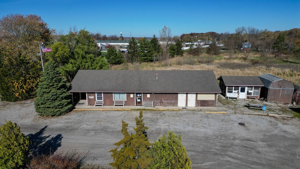 10420 Harold Dr, Luna Pier, MI à vendre - Photo de l’immeuble – Image 3 sur 40