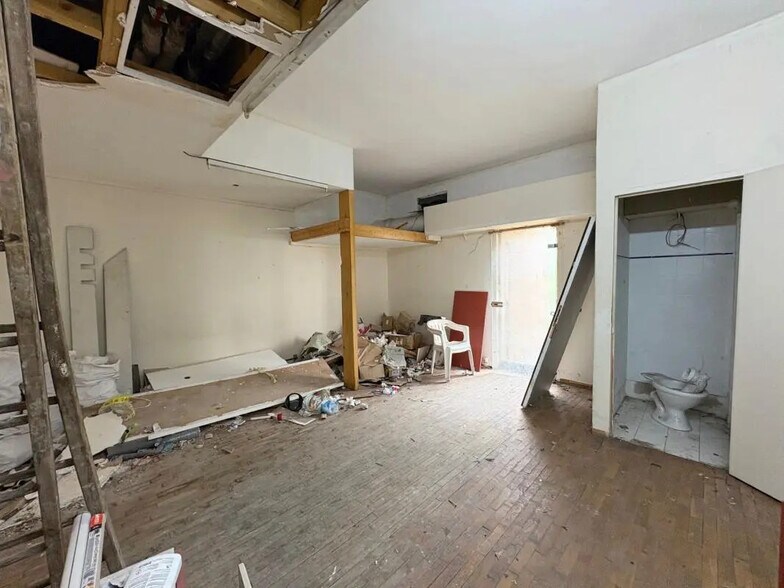 Local commercial dans Paris à vendre - Photo de l’immeuble – Image 3 sur 5