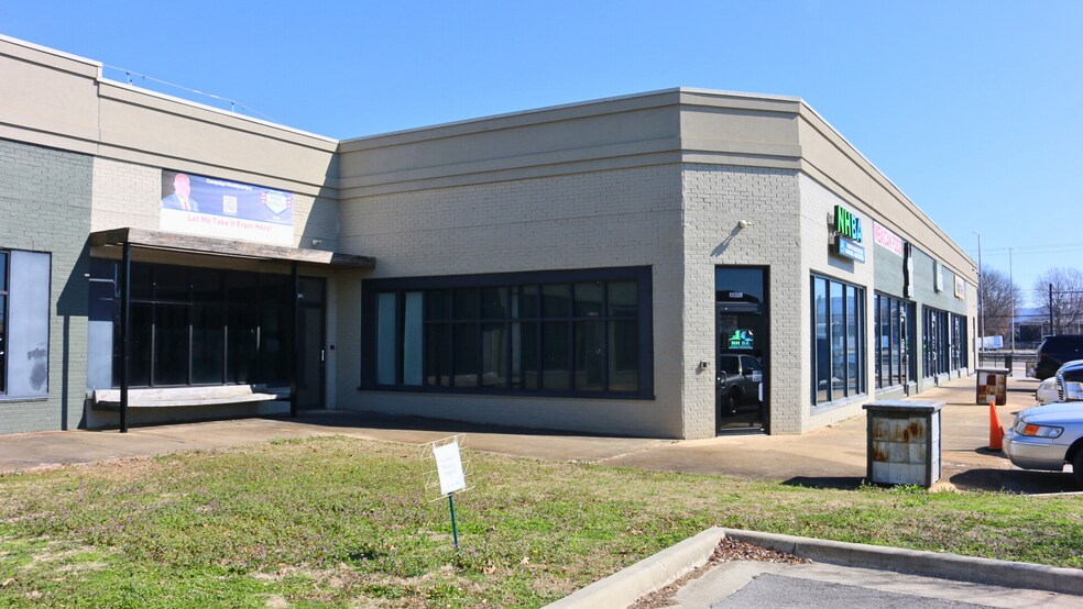 2007 Memorial Pky NW, Huntsville, AL à louer - Photo de l’immeuble – Image 3 sur 7