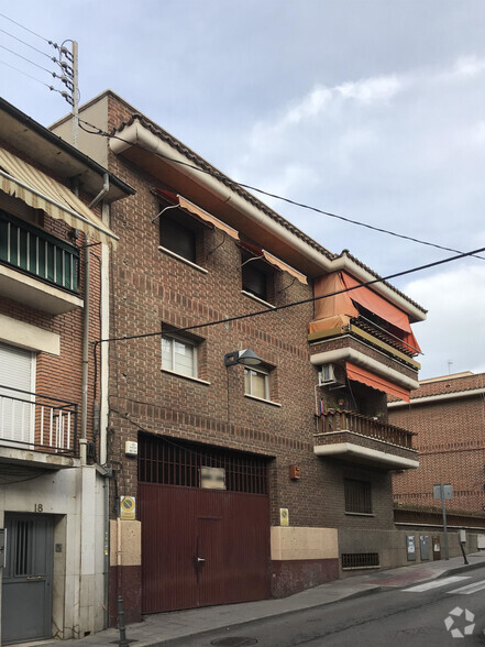 Calle Hospital, 16, Pozuelo de Alarcón, Madrid à louer - Photo principale – Image 1 sur 2