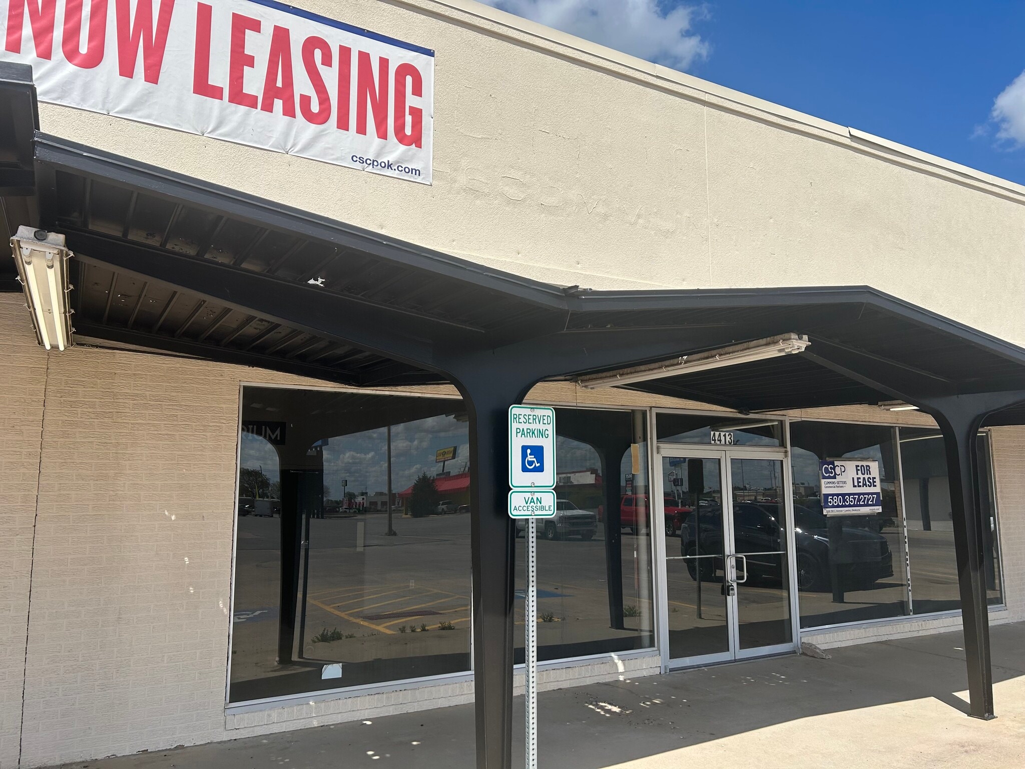 4413-4415 NW Cache Rd, Lawton, OK à louer Photo de l’immeuble– Image 1 sur 13
