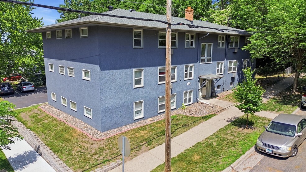 149 Morton St E, Saint Paul, MN à vendre - Photo de l’immeuble – Image 1 sur 36