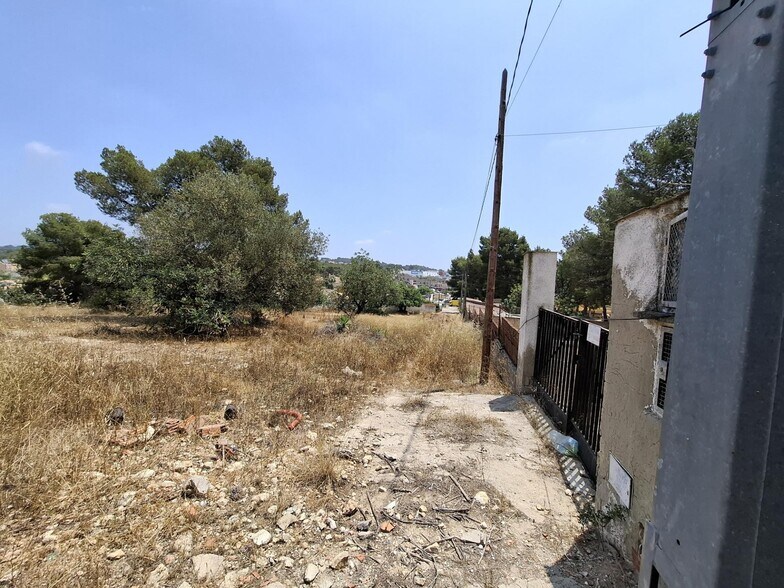 Terrain dans La Pobla de Vallbona, Valencia à vendre - Photo de l’immeuble – Image 2 sur 12