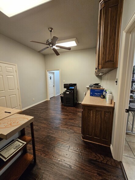 6605 Precinct Line Rd, North Richland Hills, TX à vendre - Photo intérieure – Image 3 sur 9