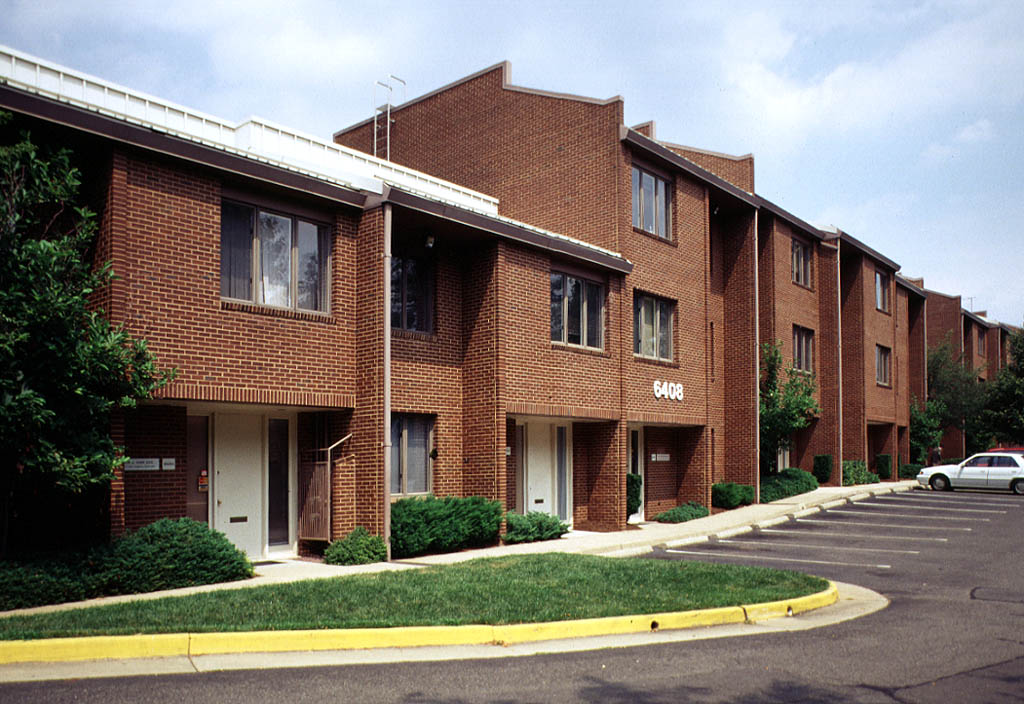 6408 Seven Corners Pl, Falls Church, VA à louer Photo principale– Image 1 sur 14