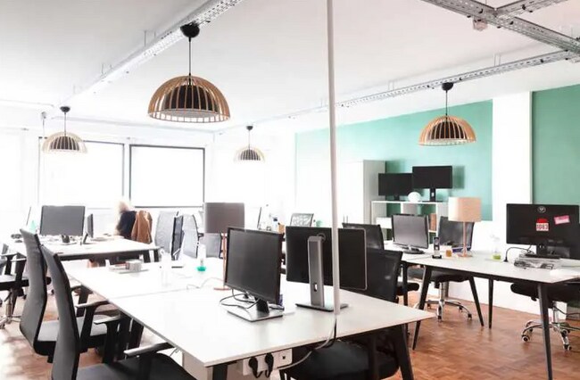 Plus de détails pour Coworking à louer
