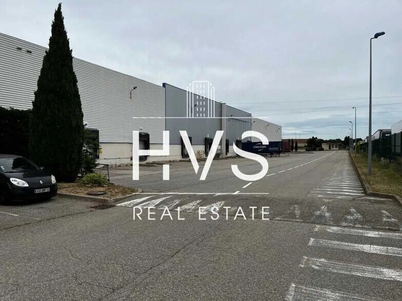 Industriel/Logistique dans Salon-de-Provence à louer - Photo de l’immeuble – Image 3 sur 6