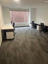 425 S Financial Pl, Chicago, IL à louer Photo de l’immeuble– Image 1 sur 3