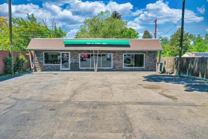 4267 S Broadway, Englewood, CO à vendre - Photo de l’immeuble – Image 3 sur 10