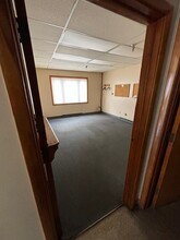 1666 McMyler St, Warren, OH à louer Photo intérieure– Image 2 sur 13