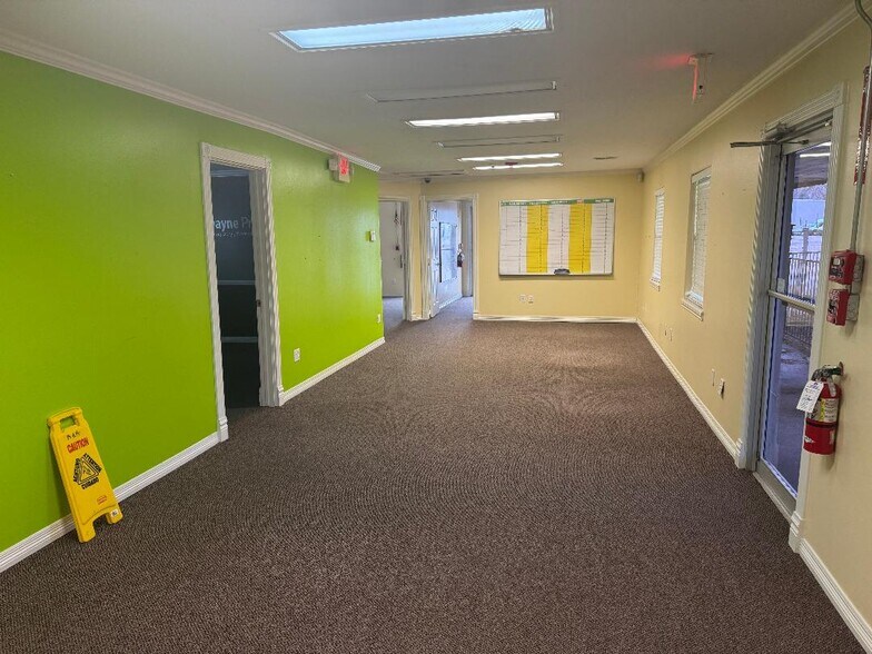 2533 Roy Rd, Pearland, TX à louer - Photo intérieure – Image 3 sur 18