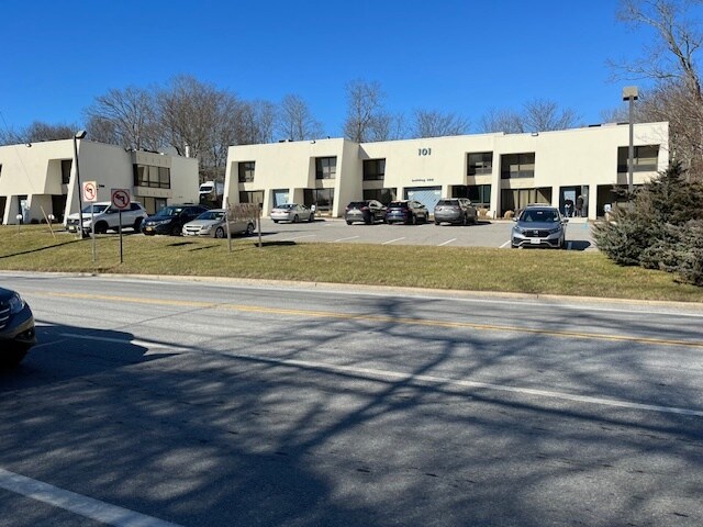 101 S Bedford Rd, Mount Kisco, NY à vendre - Photo de l’immeuble – Image 2 sur 5