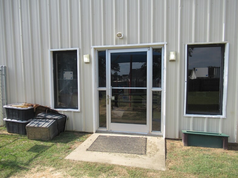 7110 Fayetteville Rd, Raeford, NC à louer - Photo principale – Image 1 sur 7