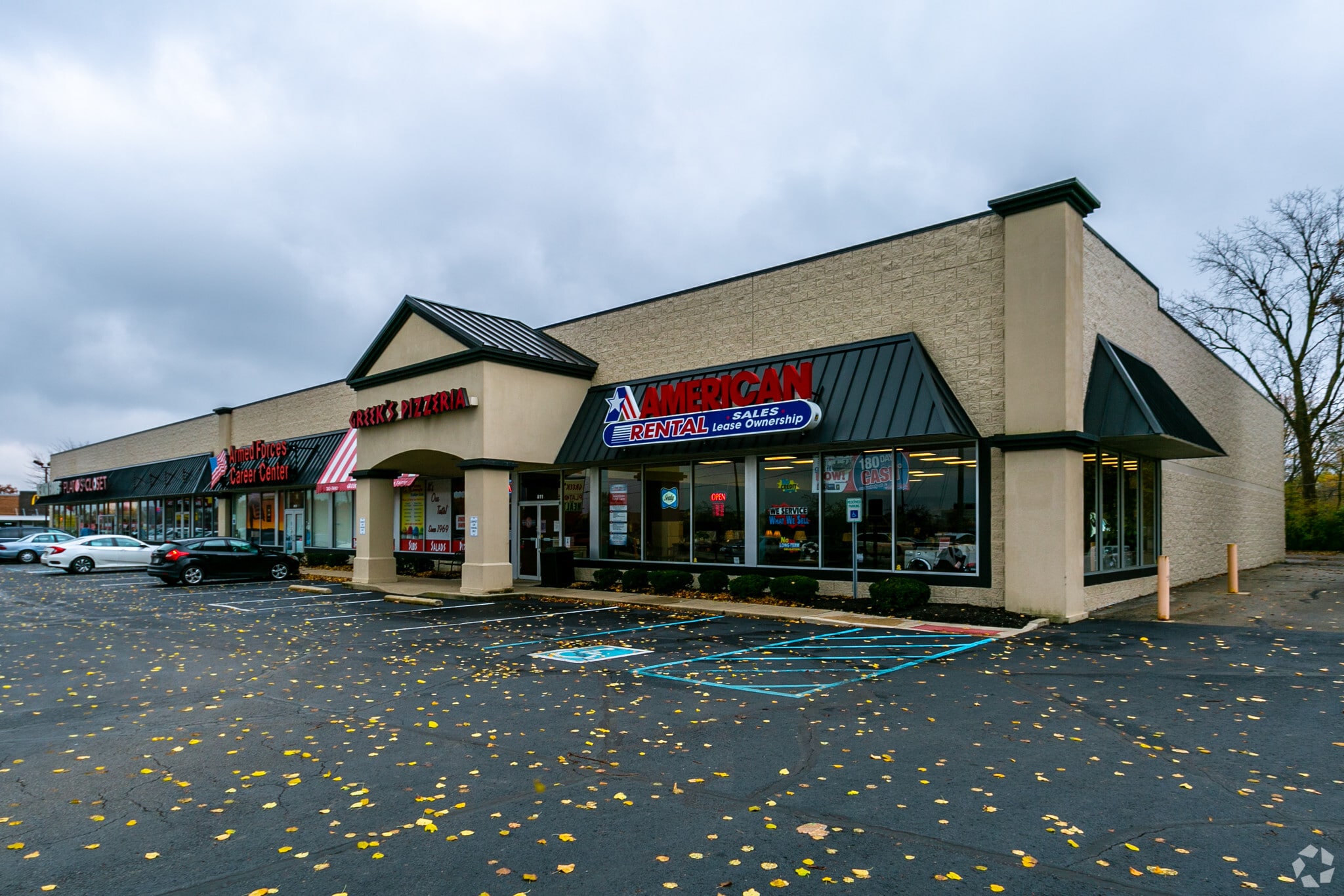 815-831 E McGalliard Rd, Muncie, IN à louer Photo de l’immeuble– Image 1 sur 1