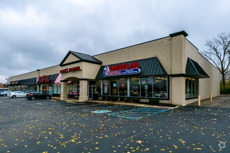 815-831 E McGalliard Rd, Muncie, IN à louer Photo de l’immeuble– Image 1 sur 1