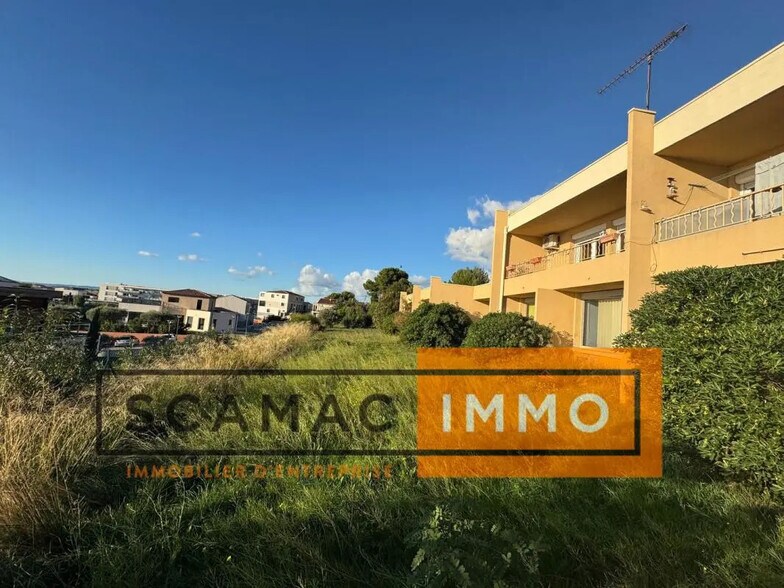 Terrain dans Vitrolles à louer - Photo de l’immeuble – Image 3 sur 16