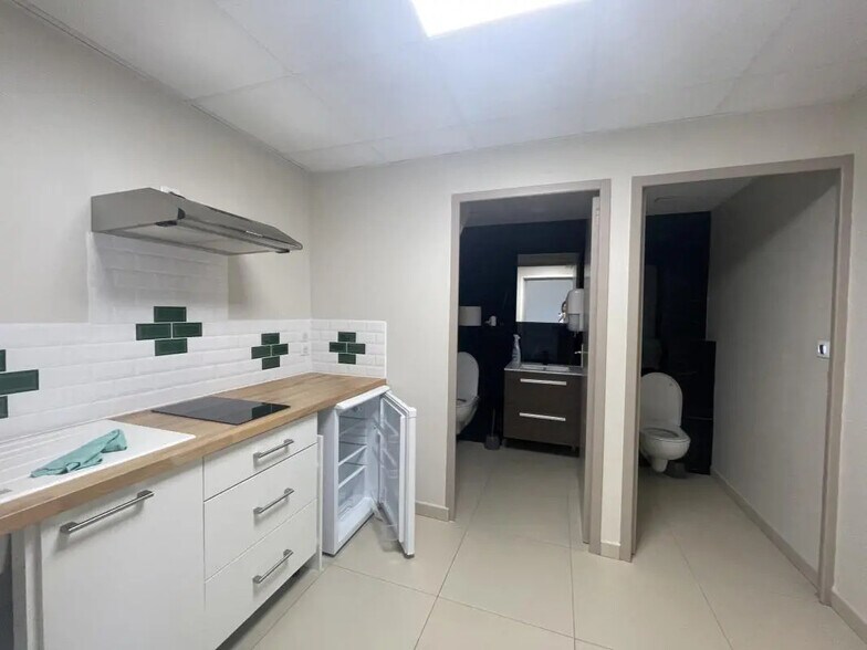 Bureau dans Évreux à louer - Photo de l’immeuble – Image 3 sur 3