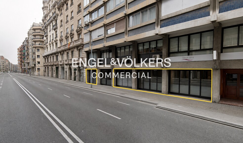 Immeuble residentiel dans Barcelone, Barcelona à vendre - Photo de l’immeuble – Image 1 sur 5