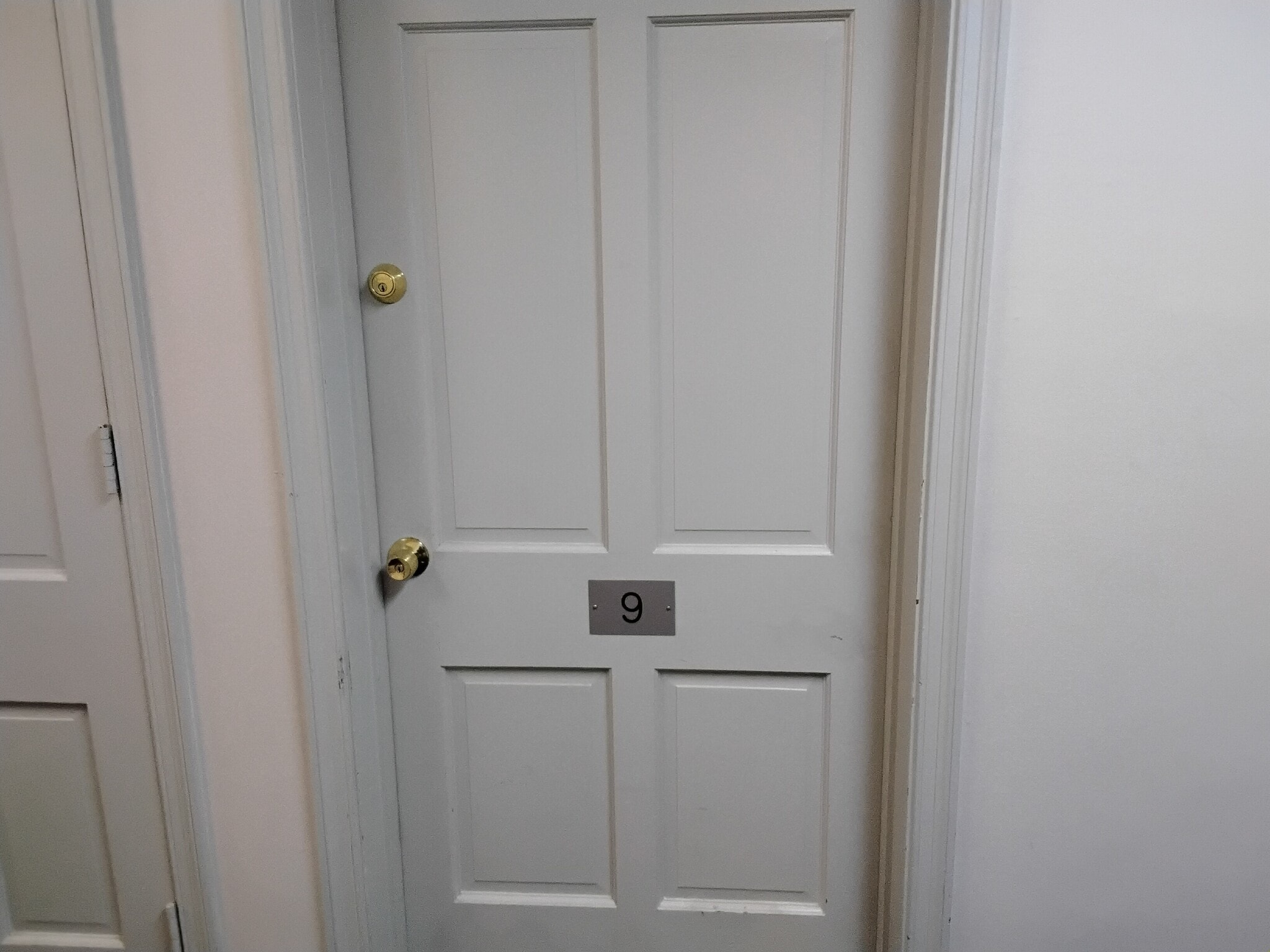 141 S Main St, Beacon Falls, CT à louer Photo intérieure– Image 1 sur 6