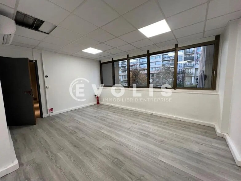 Bureau dans Montreuil à louer - Photo intérieure – Image 2 sur 10