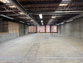 2111 Penn Ave, Pittsburgh, PA à louer Photo intérieure– Image 2 sur 6