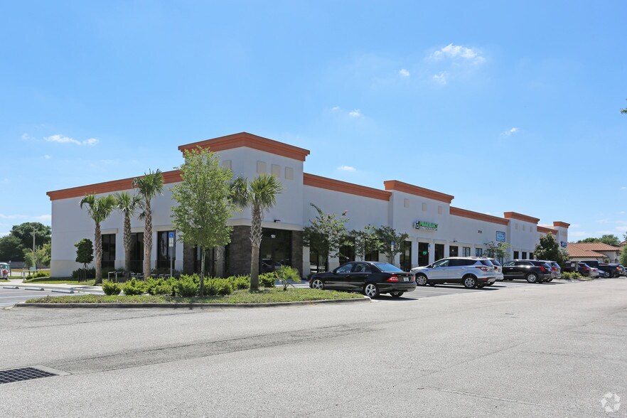 3711 S Highway 27, Clermont, FL à louer - Photo de l’immeuble – Image 2 sur 4