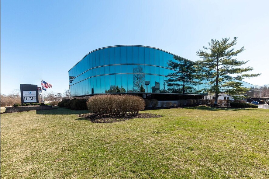 1855-1859 Bowles Ave, Fenton, MO à louer - Photo de l’immeuble – Image 1 sur 2