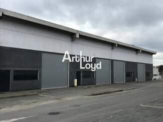 Plus de détails pour Local commercial à louer