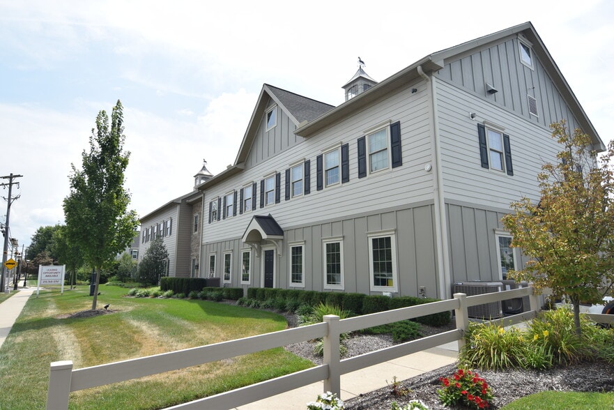 350 N Main St, Chalfont, PA à vendre - Photo de l’immeuble – Image 3 sur 22