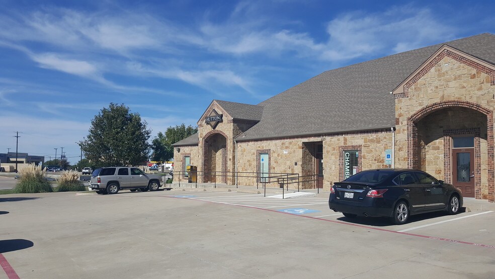 3918 Telephone Rd, Lake Worth, TX à louer - Photo de l’immeuble – Image 2 sur 17