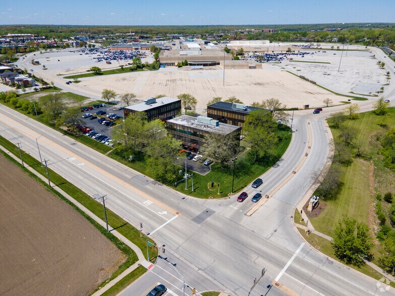 64 Orland Square Dr, Orland Park, IL à louer - Aérien – Image 3 sur 11