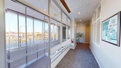 135 Park Ave, Barrington, IL à louer Photo intérieure– Image 2 sur 3