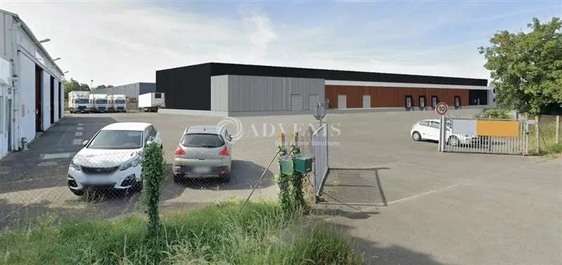 Industriel/Logistique dans La Ville-aux-Dames à louer - Photo de l’immeuble – Image 2 sur 5