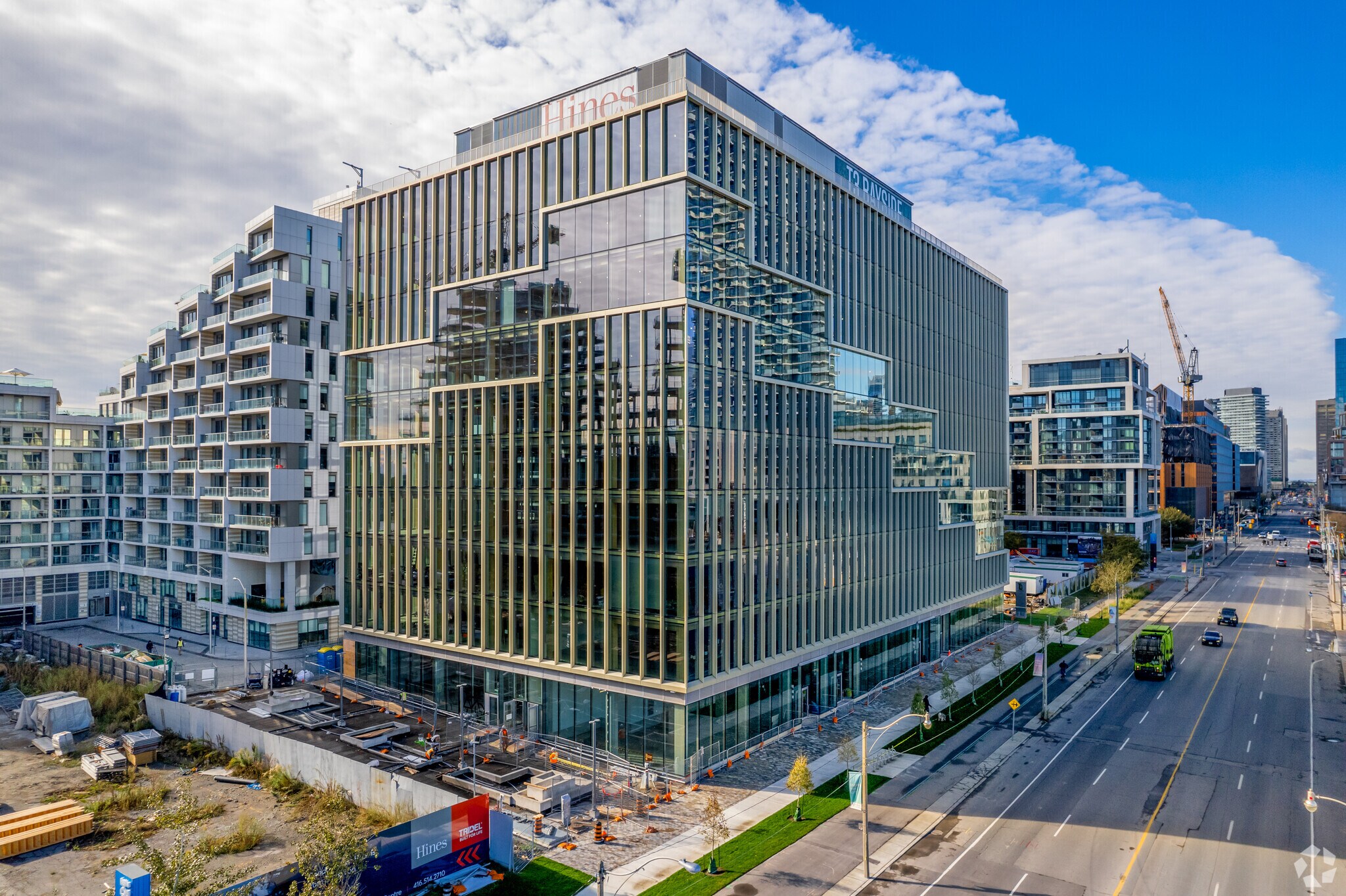 251 Queens Quay E, Toronto, ON à louer Photo de l’immeuble– Image 1 sur 5