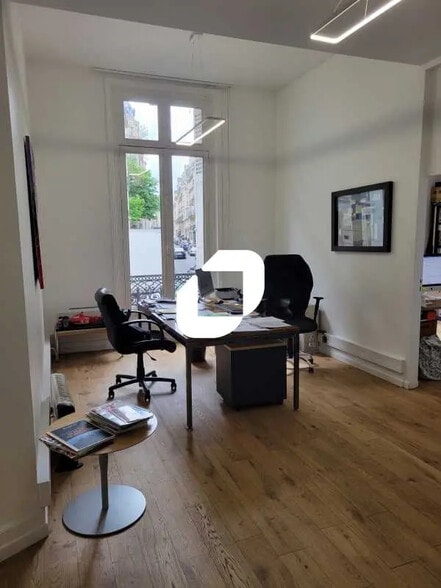 Bureau dans Paris à louer - Photo de l’immeuble – Image 2 sur 4