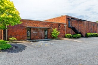 6301 Best Friend Rd, Norcross, GA à louer Photo intérieure– Image 1 sur 35
