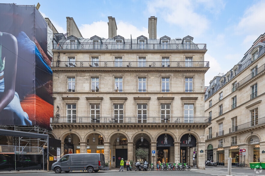 10 Rue De Castiglione, Paris à louer - Photo de l’immeuble – Image 2 sur 17