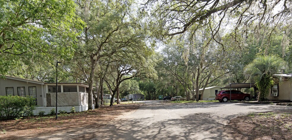 14455 E Highway 25, Ocklawaha, FL à vendre - Photo de l’immeuble – Image 3 sur 7