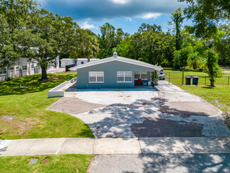 Plus de détails pour 105 N Lady Mary Dr, Clearwater, FL - Logement à vendre