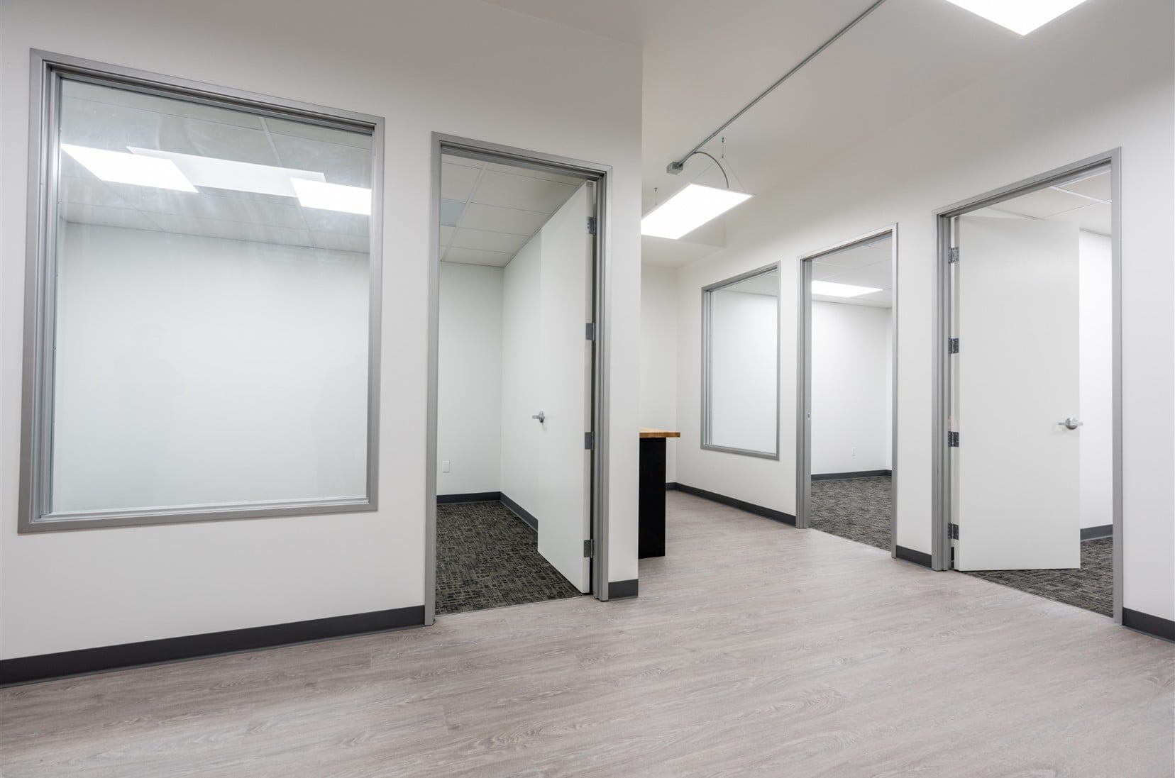 3511 Camino del Rio S, San Diego, CA à louer Photo intérieure– Image 1 sur 5