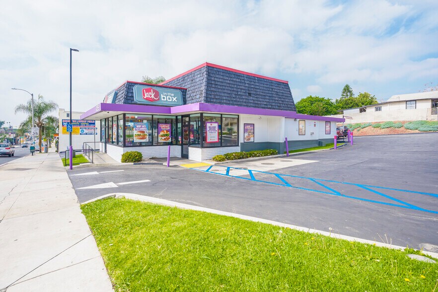 4253 E Cesar E Chavez Ave, Los Angeles, CA à vendre - Photo de l’immeuble – Image 2 sur 17