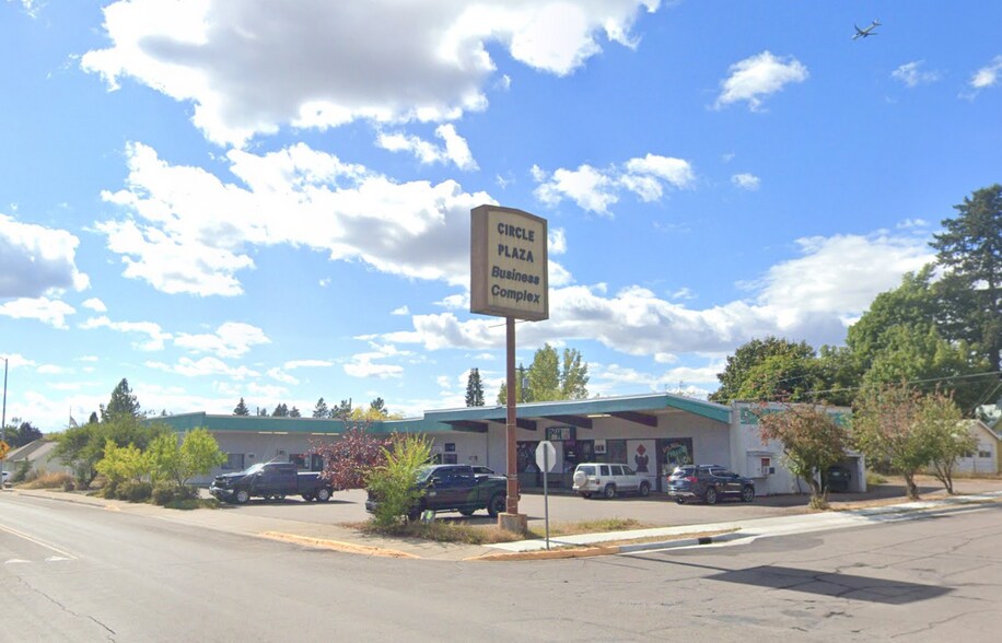 110 Nucleus Ave, Columbia Falls, MT à louer - Photo de l’immeuble – Image 1 sur 2