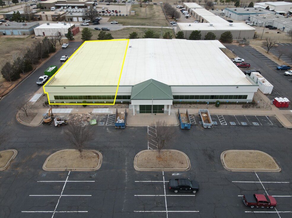 3101 Technology Dr, Edmond, OK à louer Photo principale– Image 1 sur 12
