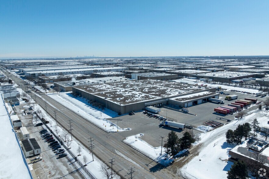 851-875 E Devon Ave, Elk Grove Village, IL à louer - Aérien – Image 2 sur 4