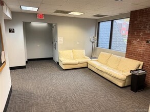 2 Stowe Rd, Peekskill, NY à louer Photo intérieure– Image 1 sur 8