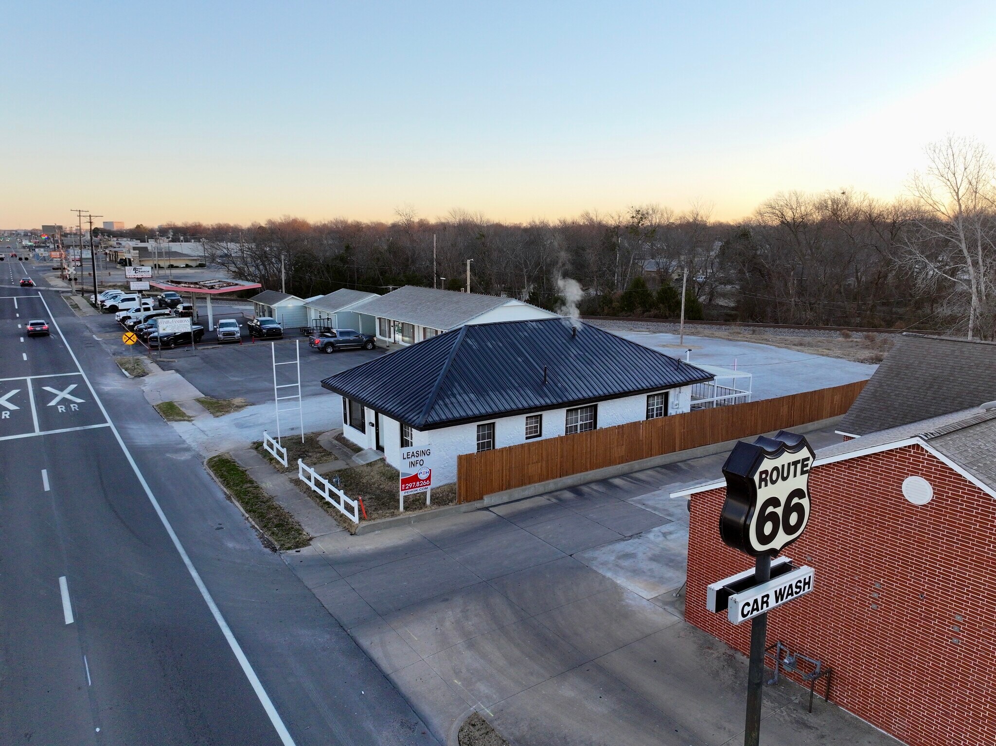 510 N Lynn Riggs Blvd, Claremore, OK à vendre Photo de l’immeuble– Image 1 sur 25
