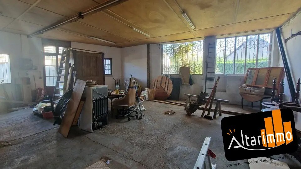 Local d’activités dans Le Coudray à louer - Photo de l’immeuble – Image 3 sur 4