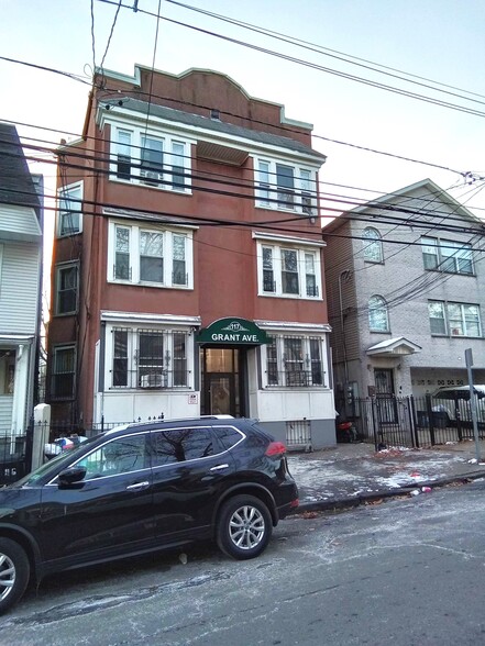 117 Grant Ave, Jersey City, NJ à vendre - Photo de l’immeuble – Image 1 sur 23