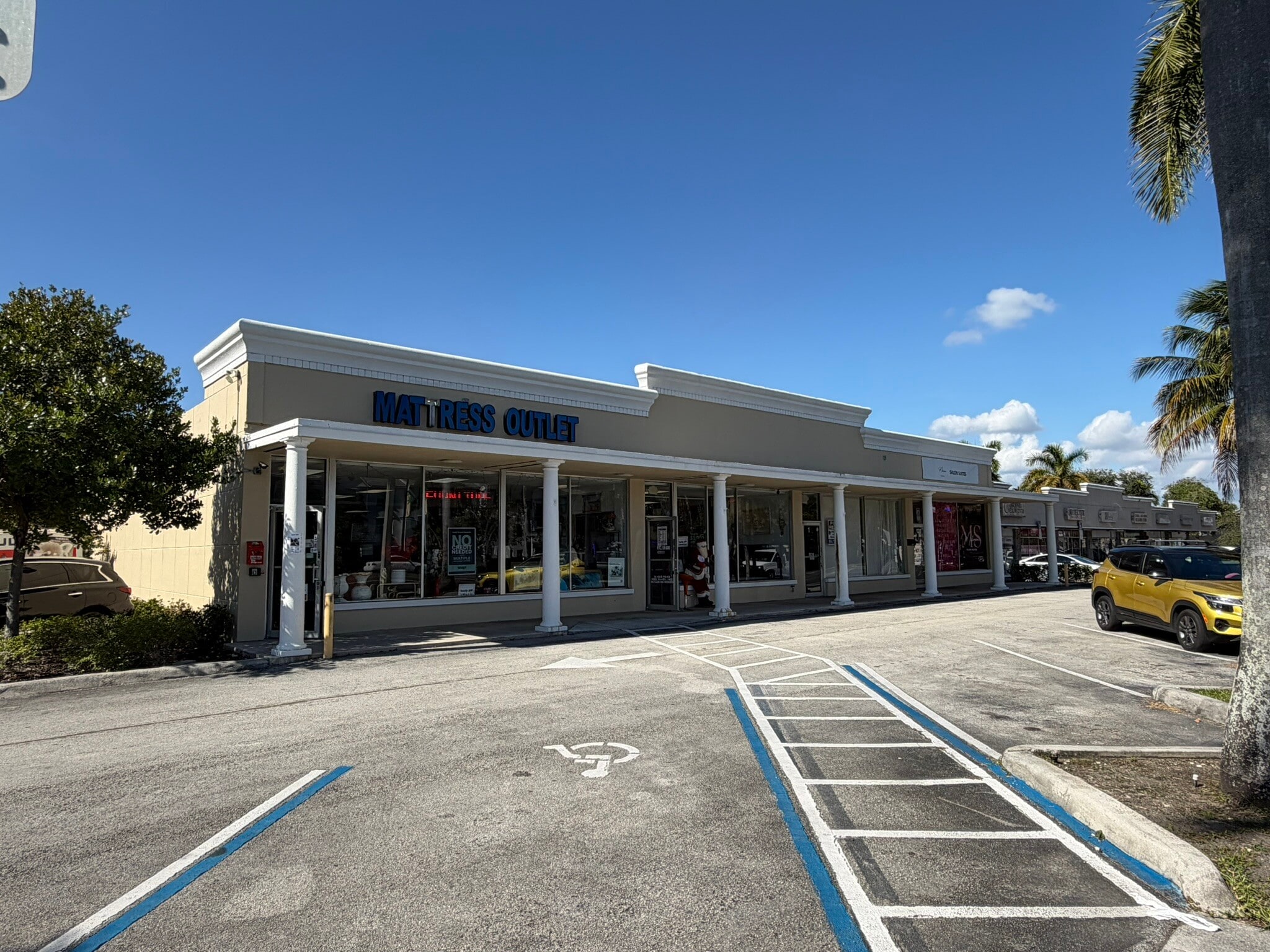 131-141 S State Road 7, Fort Lauderdale, FL à louer Photo intérieure– Image 1 sur 4