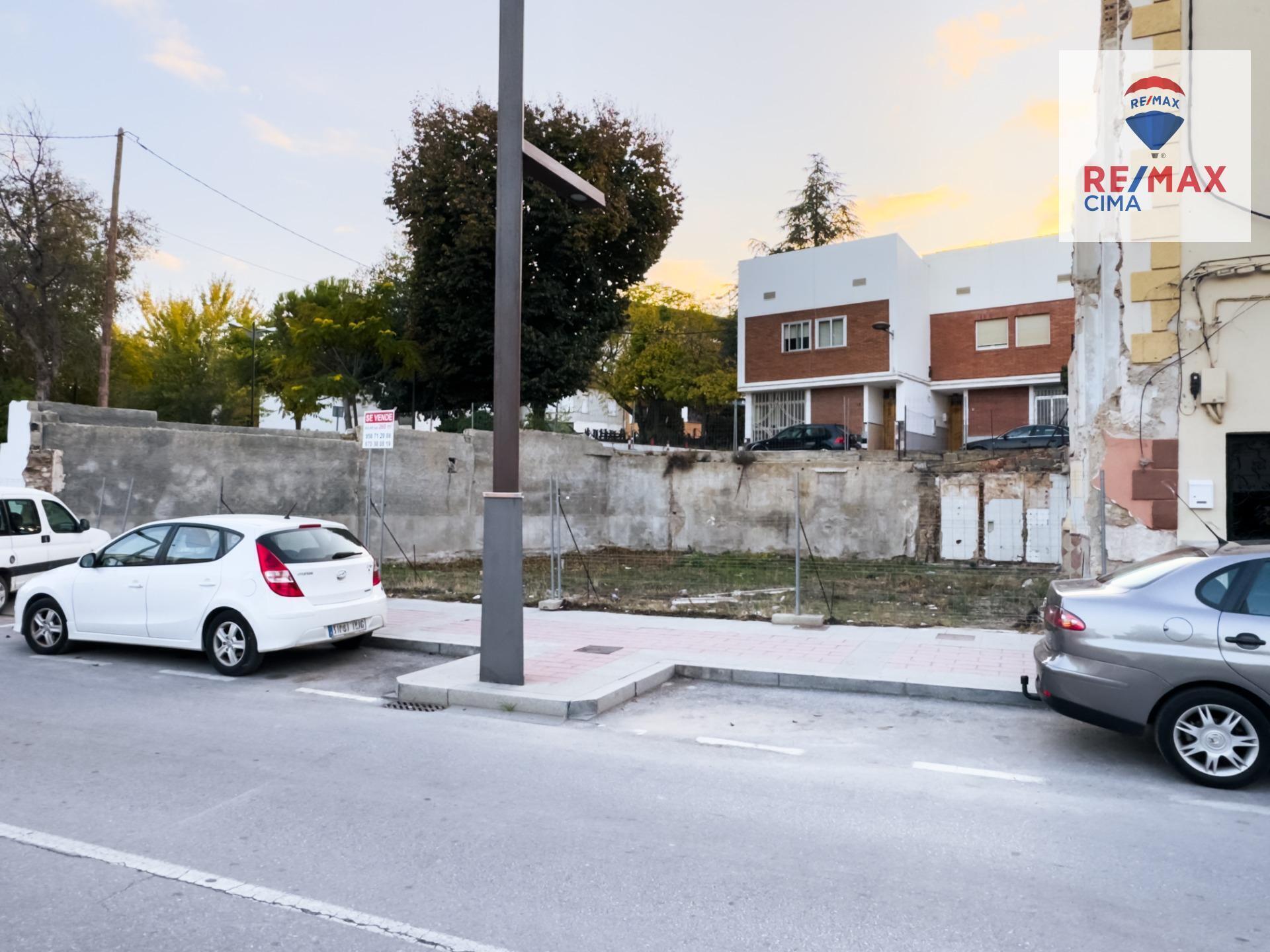 Jose, 51, Baza, Granada à vendre Photo de l’immeuble– Image 1 sur 14